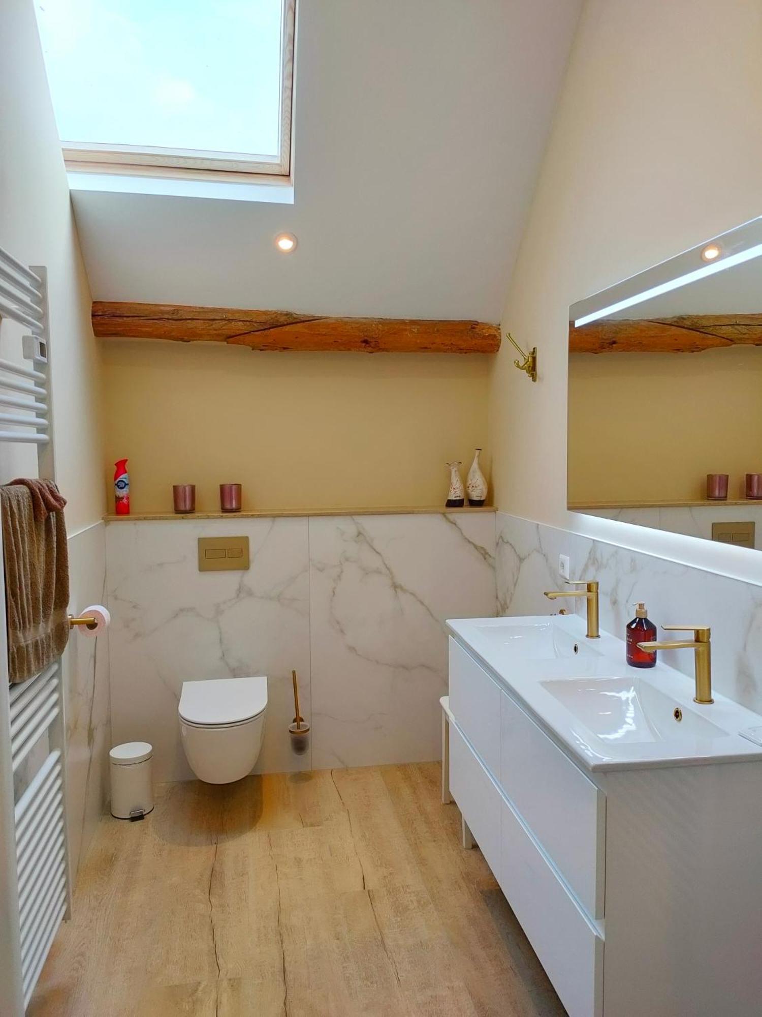 B&B In De Roos Lottum Bagian luar foto